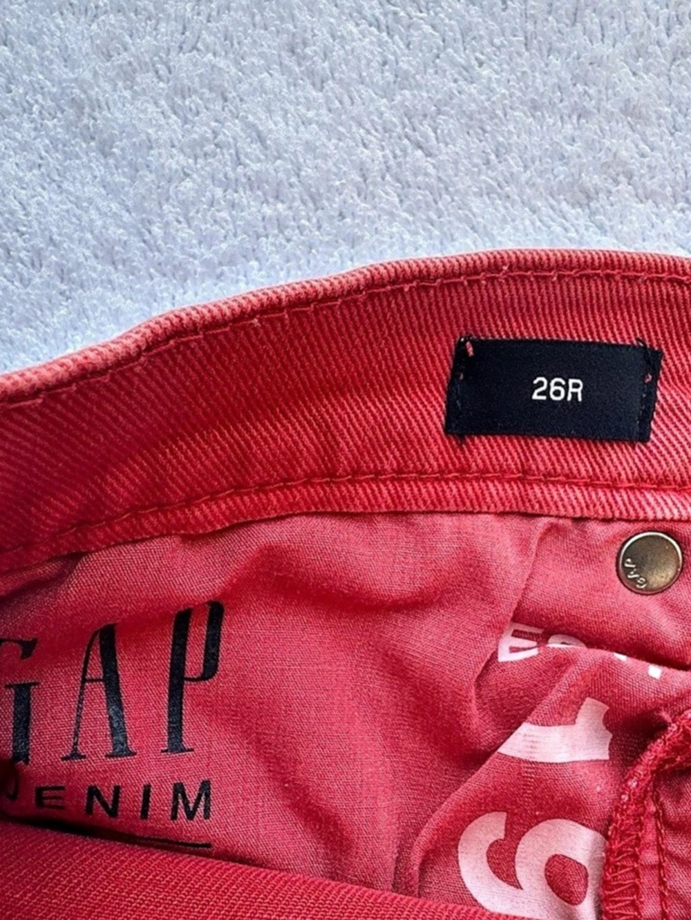 GAP Red Frayed Jean Shorts Size 26 R - Picture 7 of 7